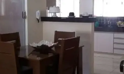 Casa para Venda em Uberlândia, Jardim Holanda, 3 dormitórios, 1 suíte, 1 banheiro, 3 vagas