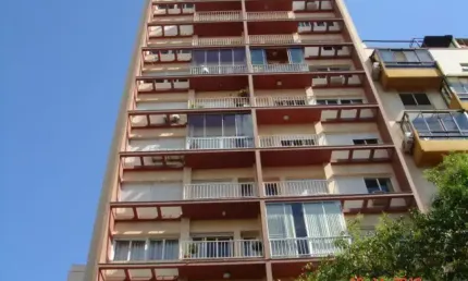 Apartamento com 3 quartos à venda na Rua Duque de Caxias, 707, Centro Histórico, Porto Alegre