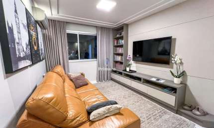 Apartamento de 3 quartos com 1 suíte, 1 vaga de garagem no Centro