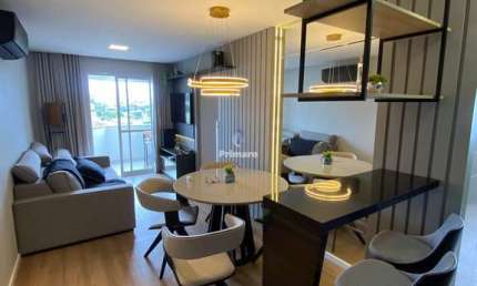 Apartamento de 2 quartos, sendo 1 suíte, sacada com churrasqueira, 1 garagem