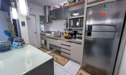 Apartamento 2 quartos com suíte, churrasqueira a carvão