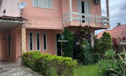 Casa de 3 quartos sendo 1 suíte com closet bairro Prospera Criciuma