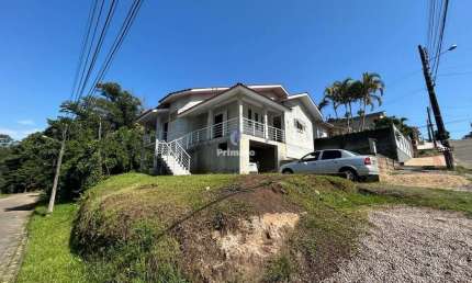 Casa com 3 quartos à venda na Rua Adorildo Simão, 126, Vila Isabel, Criciúma