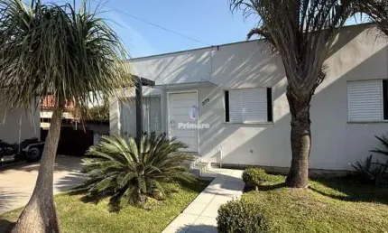 Casa a venda de 3 quartos sendo 2 banheiros bairro Prospera em Criciuma