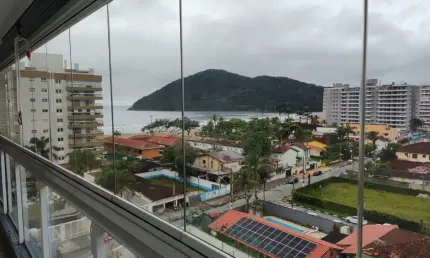 Lindo apartamento com vista mar, à venda, 02 Dormitórios (sendo 01 suíte) sacada com churrasqueira e lazer completo preto no condomínio, a 100 metros da praia, no centro de Bertioga São Paulo.