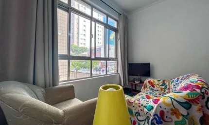 Lindo apartamento à venda, com dois dormitórios na praia da enseada Guarujá, São Paulo.