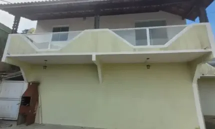 Sobrado com dois dormitórios, dois banheiros 01 vaga de garagem, Balneário esmeralda, Praia Grande SP.