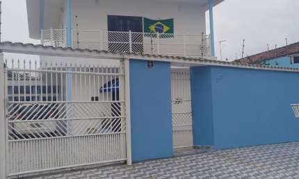Lindo sobrado em oportunidade, à venda, 03 dormitórios (sendo 2 suítes) 200 metros da praia, bairro Flórida, Praia Grande/SP.