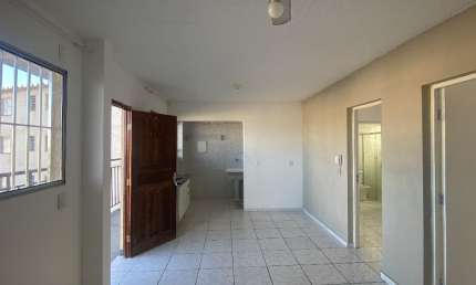 Apartamento para locação anual, 02 dormitórios (sendo 01 suite), 01 vaga de garagem e portaria 24hrs, Chácaras Vista Linda, Bertioga São Paulo.