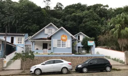 Casa com 4 quartos à venda no américa, joinville  por r$ 1.200.000