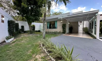 Casa com 4 quartos para alugar na Rua Noca Cabral dos Anjos, 01, Aleixo, Manaus