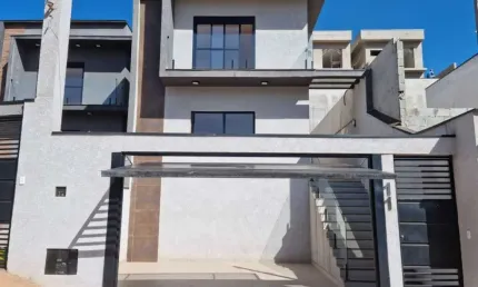 Belissima residência de 3 dormitórios com Piscina no Portal dos Ipes