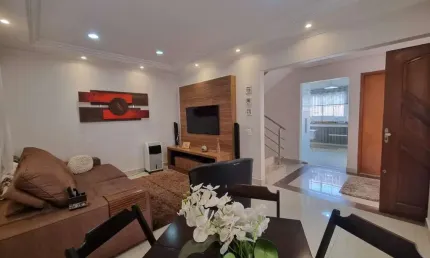 Belissima residencia a venda de 3 dormitorios e 1 suíte no portal dos ipes i
