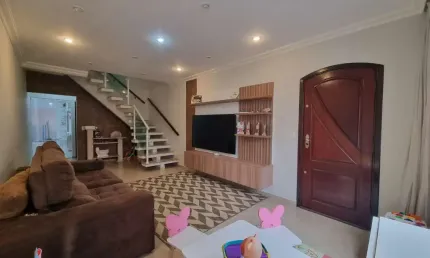 Belissima residência planejada de 3 dormitorios sendo uma suíte  em Osasco