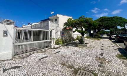 Sobrado para Venda em Matinhos, Caiobá, 3 dormitórios, 1 suíte, 3 banheiros, 2 vagas