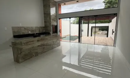 Casa à venda no bairro Jardim Universitário em Cuiabá MT