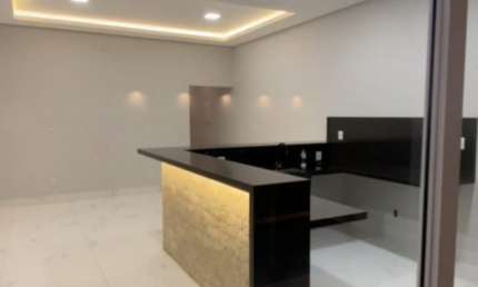 Linda casa à venda no bairro Shangri-lá em Cuiabá MT