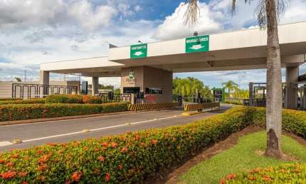 Terreno à venda no condomínio Florais Cuiabá Residencial em Cuiabá MT