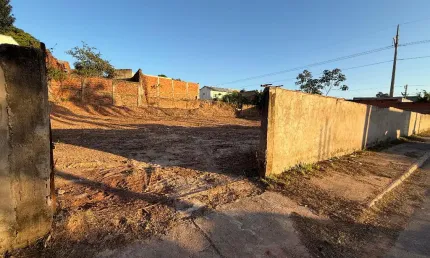 Terreno à venda no bairro dr. fábio ii em cuiabá mt