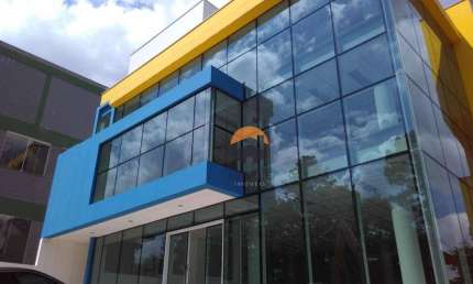 PRÉDIO COMERCIAL - SALÃO COMERCIAL, 9 SALAS, MEZANINO E 40 VAGAS - GRANJA VIANA - SP