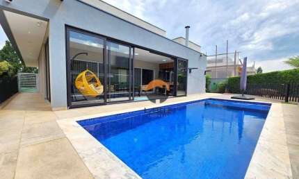 Casa - 3 Dormitórios - Alphaville Granja Viana - Granja Viana - SP