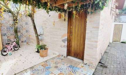 Casa - 3 Dormitórios - Condominio Fazendinha - Granja Viana - SP