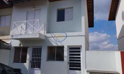 Casa em Condomínio para Locação em Cotia, Granja Viana, 2 dormitórios, 2 banheiros, 3 vagas
