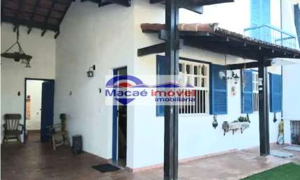 Casa com 2 quartos à venda na Rua Campos, Centro, Rio das Ostras