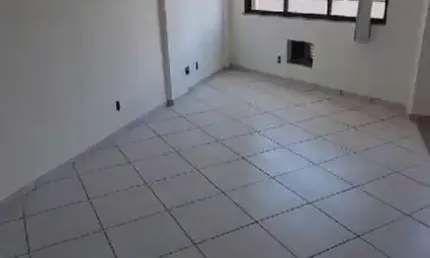 Sala comercial para alugar na Avenida Rui Barbosa, Centro, Macaé