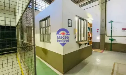 Barracão / Galpão / Depósito com 8 salas para alugar na Rua Botafogo, Botafogo, Macaé, 360 m2 por R$ 12.000