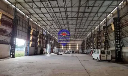 Barracão / Galpão / Depósito para alugar na Rua Constantinopla, Lagomar, Macaé, 2000 m2 por R$ 70.000