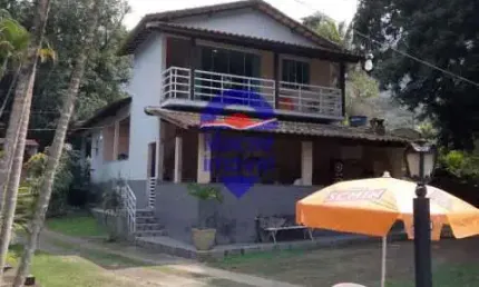 Chácara / sítio com 3 quartos para alugar na Rua Areia Branca, Areia Branca, Macaé, 2000 m2 por R$ 6.000