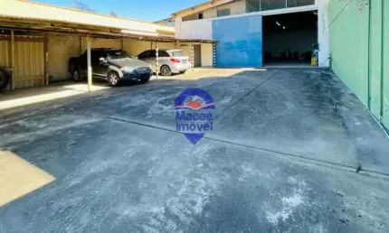 Barracão / Galpão / Depósito com 2 salas à venda na Rua Botafogo, Botafogo, Macaé, 180 m2 por R$ 580.000