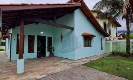 Casa dos Sonhos no Condomínio Mar Verde: 3 quartos, piscina, espaço gourmet e mais!