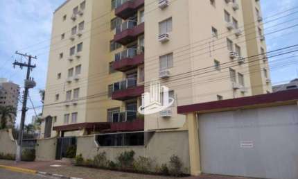 Apartamento 3 Quartos a 1 Quadra da Praia Martin de Sá!