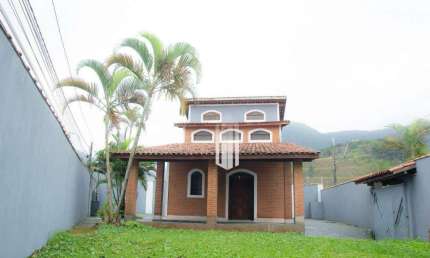 Oasis a Passos da Praia: Casa com 2 Suítes em Caraguatatuba