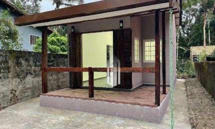 Casa em condomínio fechado em Camburi, São Sebastião-SP