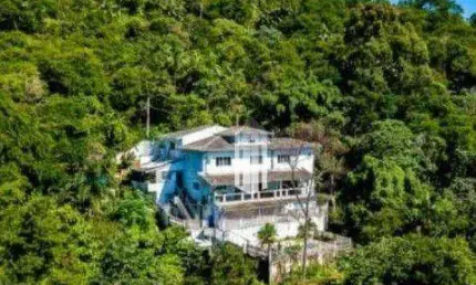Lindo sobrado com vista mar! 3 dormitórios à venda, 3.416m² por R$ 1.800.000 - Cigarras - São Sebastião/SP