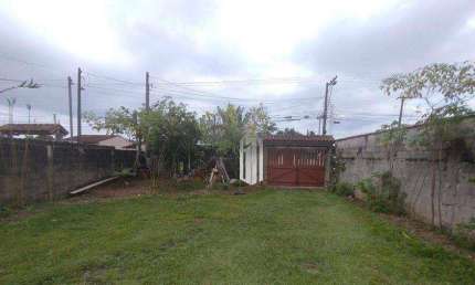 Casa com 1 dormitório , quintal espaçoso- Jardim das Gaivotas - Caraguatatuba/SP