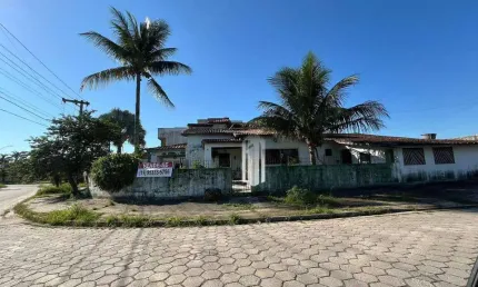 Casa com 5 dormitórios à venda, 211 m² por R$ 850.000,00 - Jardim Britânia - Caraguatatuba/SP