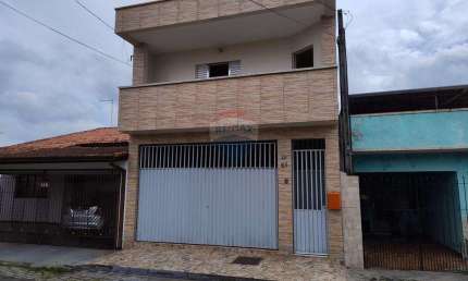 Mega oportunidade - Sobrado de 3 Dormitórios e 2 Vagas (Centro de Jundiapeba 'DOC/OK P/ Financiamento)