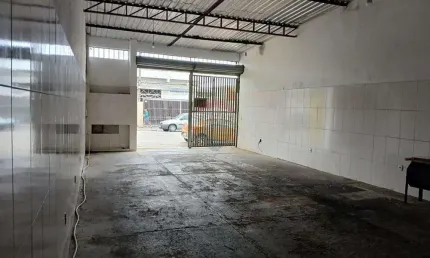 Ponto Comercial Incrível e de fácil acesso (Ideal para oficinas, minimercado, Lanchonete)