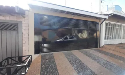 Casa para Venda em Araras, Jardim José Ometto III, 3 dormitórios, 1 suíte, 2 banheiros, 3 vagas