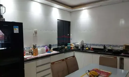 Casa á venda  com 3 dormitórios à venda, 153 m² - Jardim Imperial - Atibaia/SP