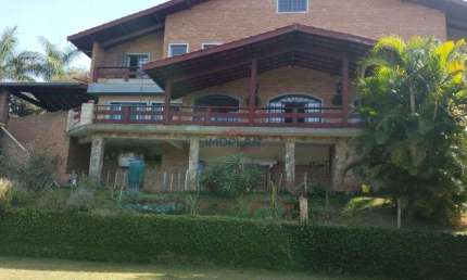 Casa á venda com 3 dormitórios à venda, 530 m² - Nova Suíça - Piracaia/SP