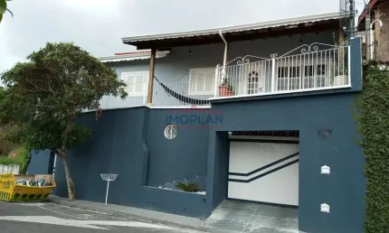 Casa com 3 quartos à venda na Vila Junqueira, Atibaia 