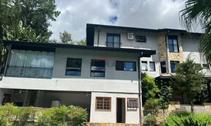 Casa em Atibaia, Condominio Flamboyant,  portaria, rondas e area de lazer na reg
