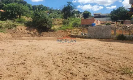 Terreno à venda de 800 m² em uma ótima localização de Atibaia - SP