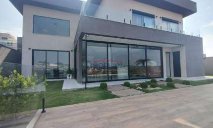 Casa  em condomínio fechado - 4 Dormitórios sendo 4 suítes - suíte principal clo