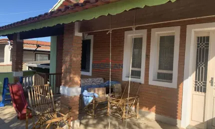 Casa á venda com 213 m² a/c e 360 m² em  uma ótima localização em atibaia - sp !